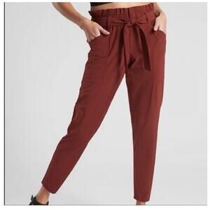 EUC Athleta Skyline pant sz: 10 burgundy